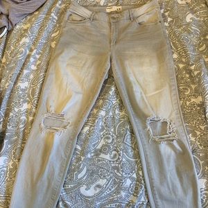 High-waisted skinny jeans